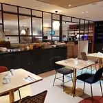Ξενοδοχείο Kyriad - Aeroport