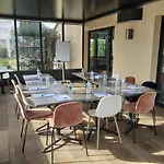 Kyriad - Aeroport 3*