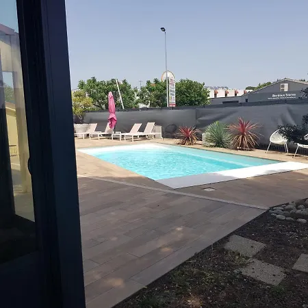 Hotel Kyriad - Aéroport 3*