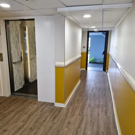 Hotel Kyriad - Aeroport