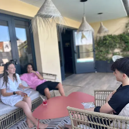 Hotel Kyriad - Aéroport 3*