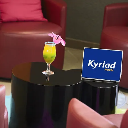 מלון Kyriad - Aeroport קרקסון