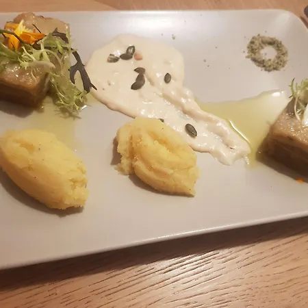 Kyriad - Aeroport Hotel