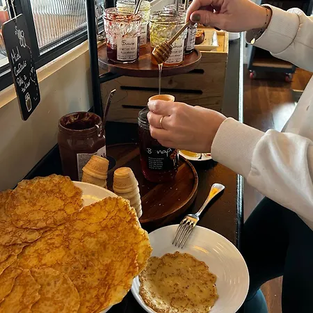 Hotel Kyriad - Aeroport 3*