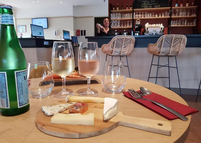 Hotel Kyriad - Aeroport Carcassonne