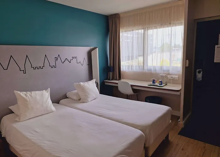 Kyriad - Aeroport 3*